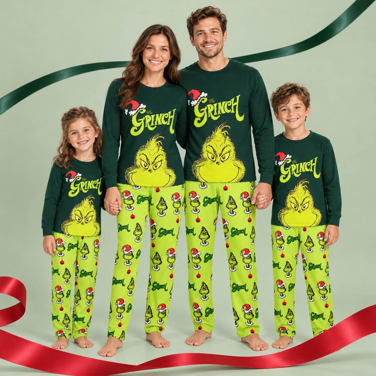 Niedliche grüne Grinch-Partner-Weihnachtspyjamas für die Familie