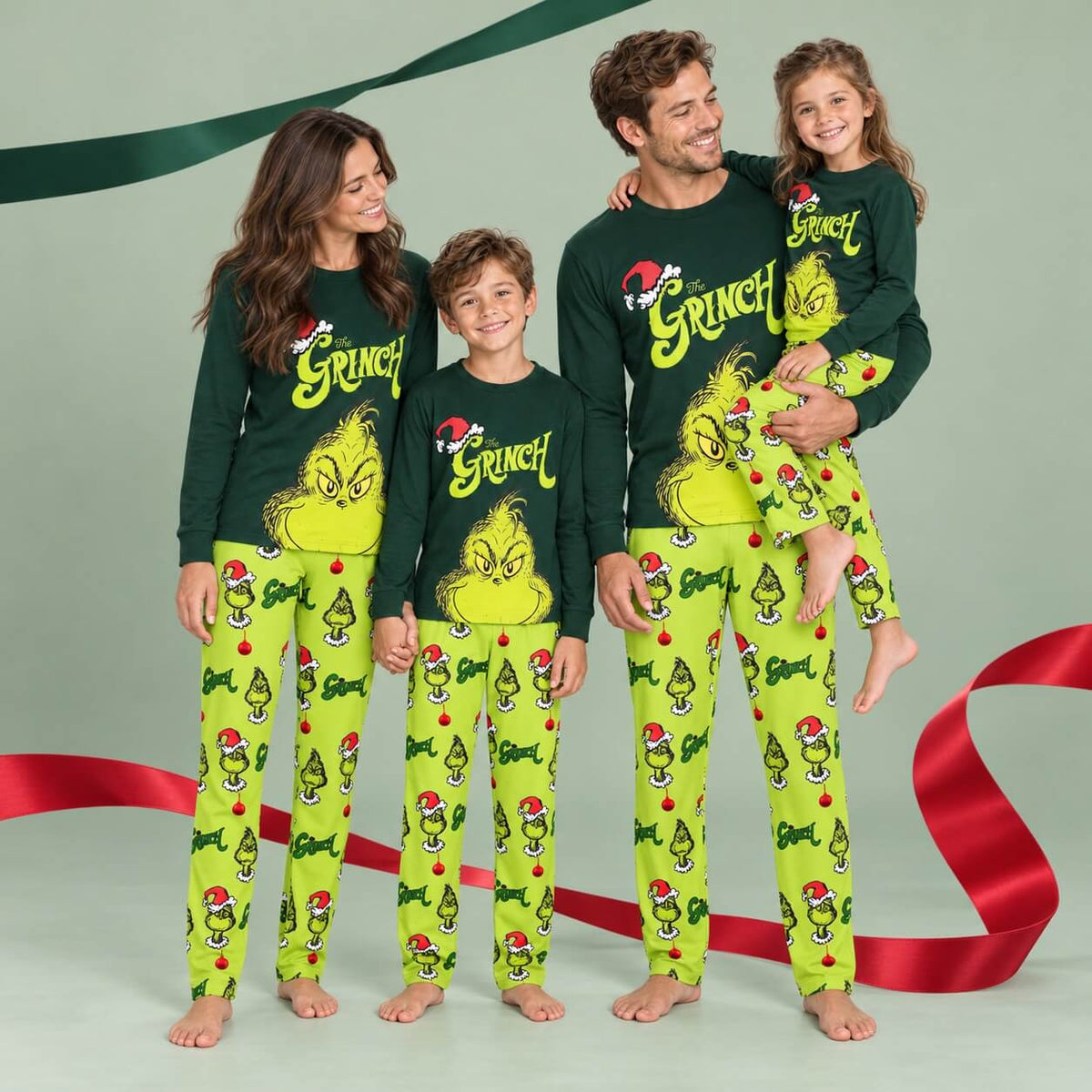 Niedliche grüne Grinch-Partner-Weihnachtspyjamas für die Familie